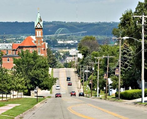 Loras Boulevard